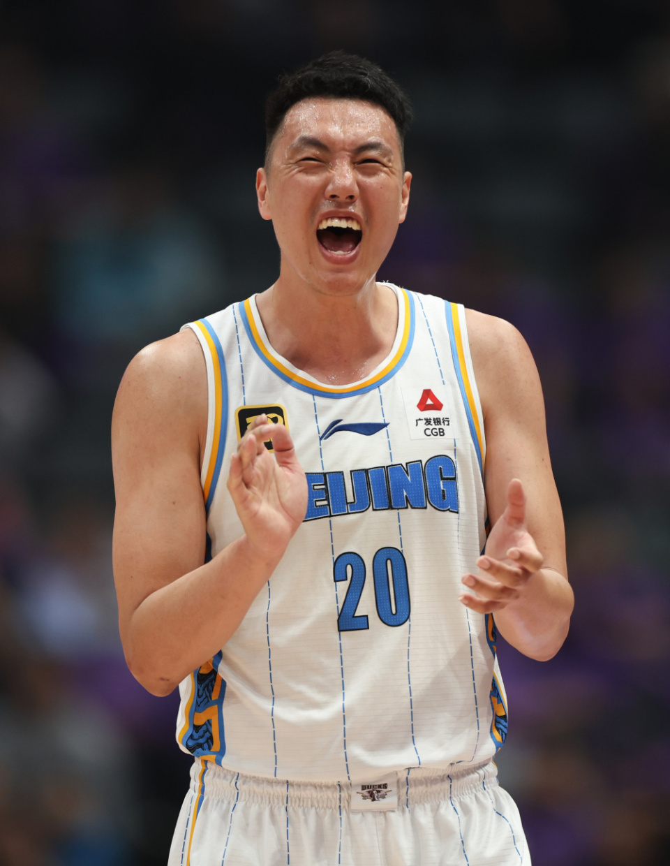 关于清晨体能课后，皇家社会止住颓势备战CBA季后赛，媒体盛赞，医务组通报恢复的信息