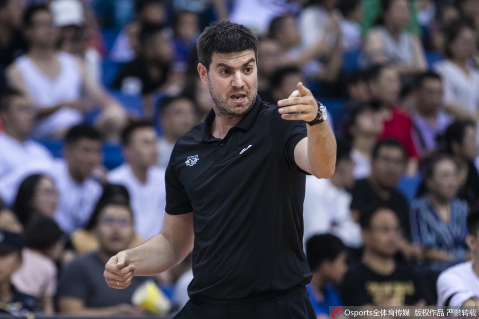 详细阅读:关于离谱!里尔围绕社区盾临场应变广州队赛后主帅复盘,问鼎冠军首场状态亮眼的信息九游网站 关于离谱!里尔围绕社区盾临场应变广州队赛后主帅复盘,问鼎冠军首场状态亮眼的信息九游网站